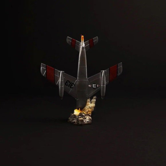 EMINEM KAMIKAZE PLANE FIGURINE Limited Edition Not Signed - Picture 4 of 5